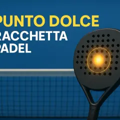 Il punto dolce della racchetta padel, un bagliore dorato al centro, su sfondo blu con rete da padel.