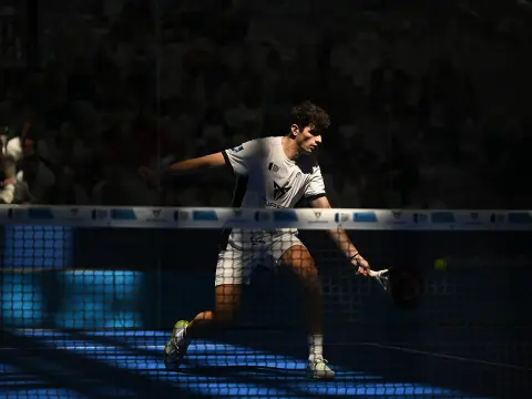 Arturo Coello: Segreti del suo padel e come migliorare il tuo gioco