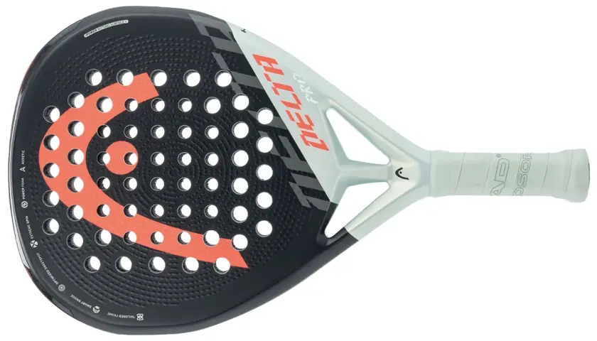Pala Delta Pro Head, nera con logo arancione e bianco, pronta per colpire la palla.